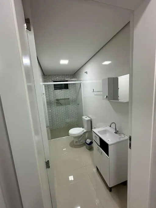 Apartmán Ap Novo E Climatizado No Centro Com Otima Localizacao Na Avenida Principal Piratuba 0*,  Brazílie